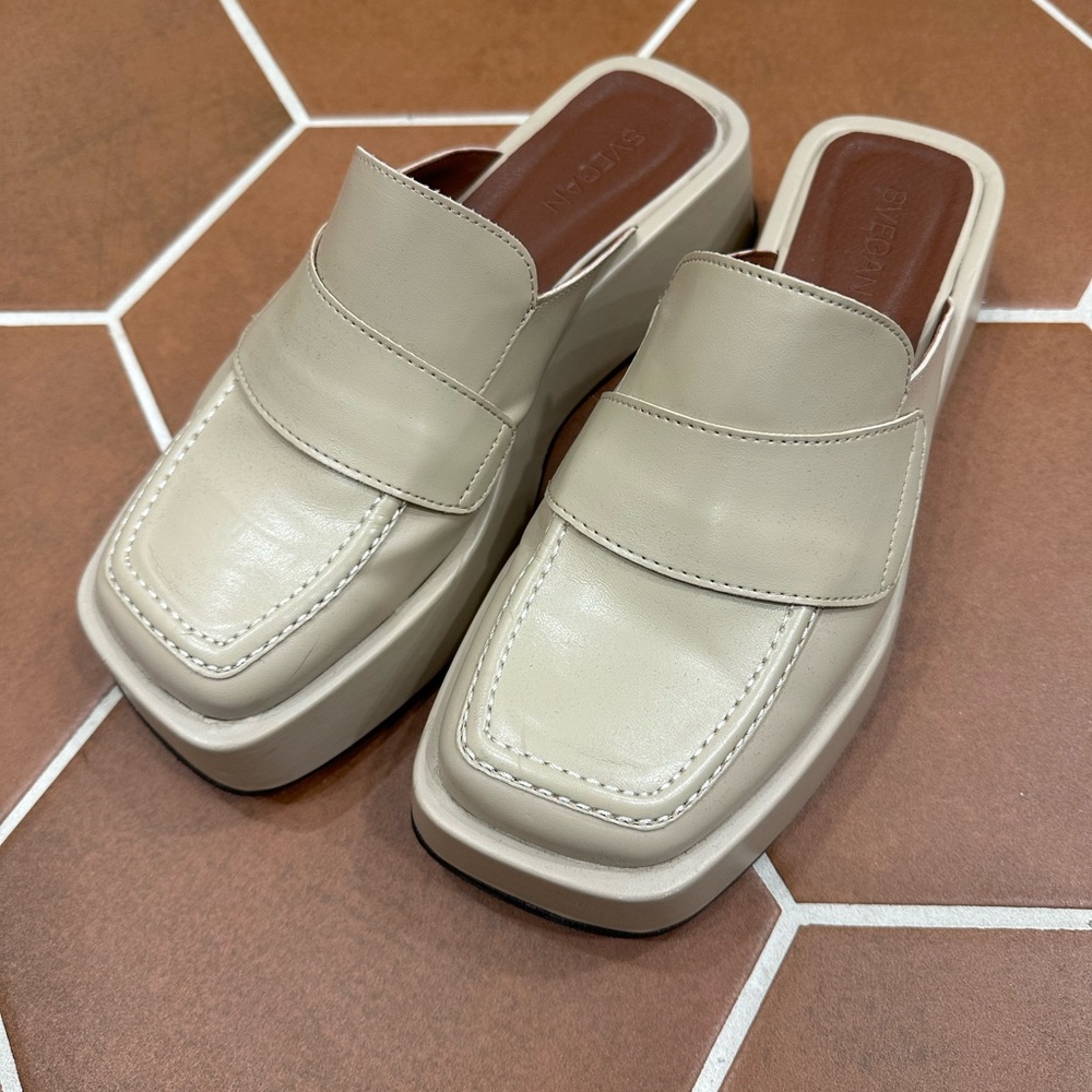 Aloha Tempera Tahini Vegan Leather Miles Clogs  BEIGE